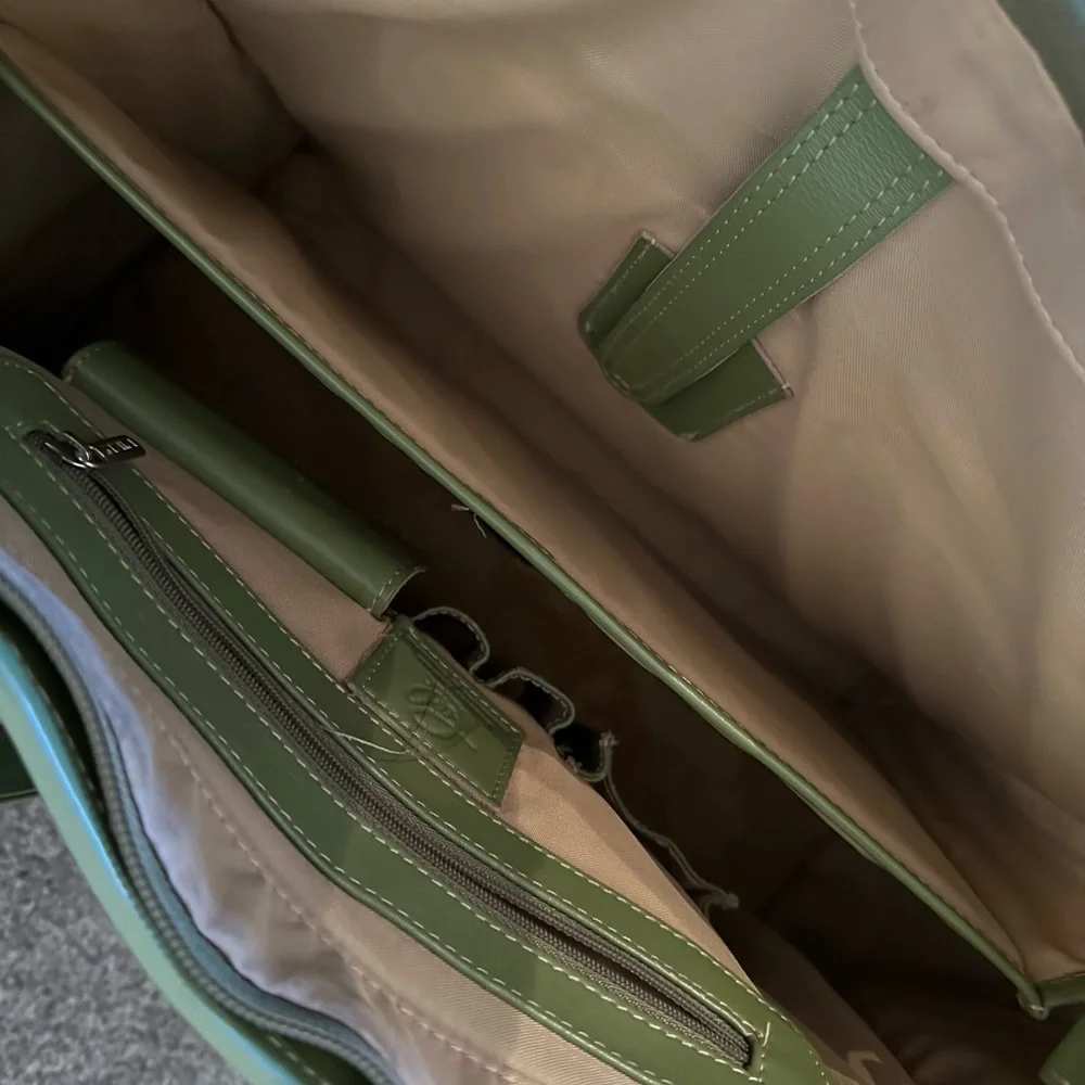 Piel VERTICAL BELTED BUSINESS TOTE
